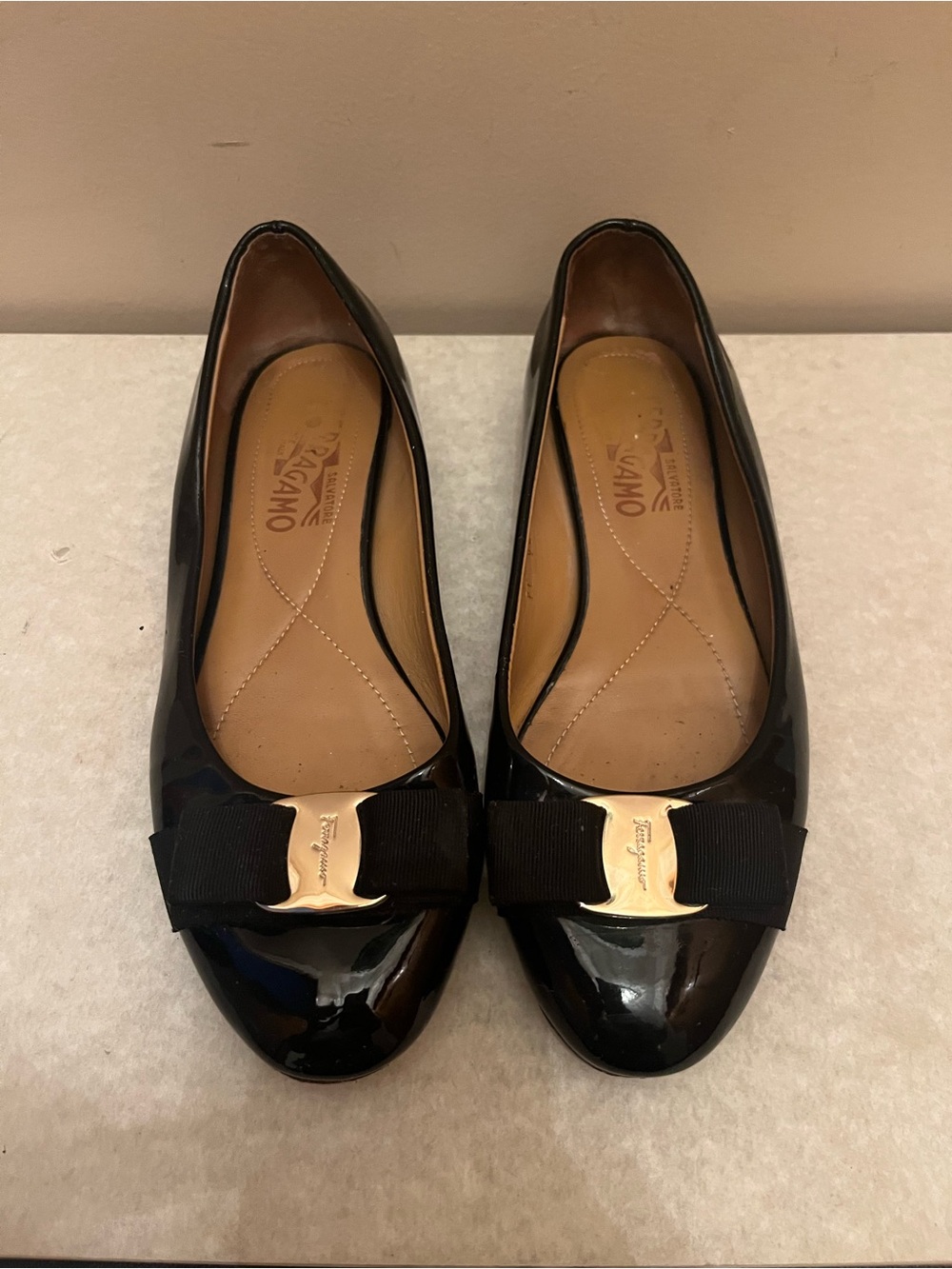 Salvatore Ferragamo Black Patent Leather Bow Flats size 8